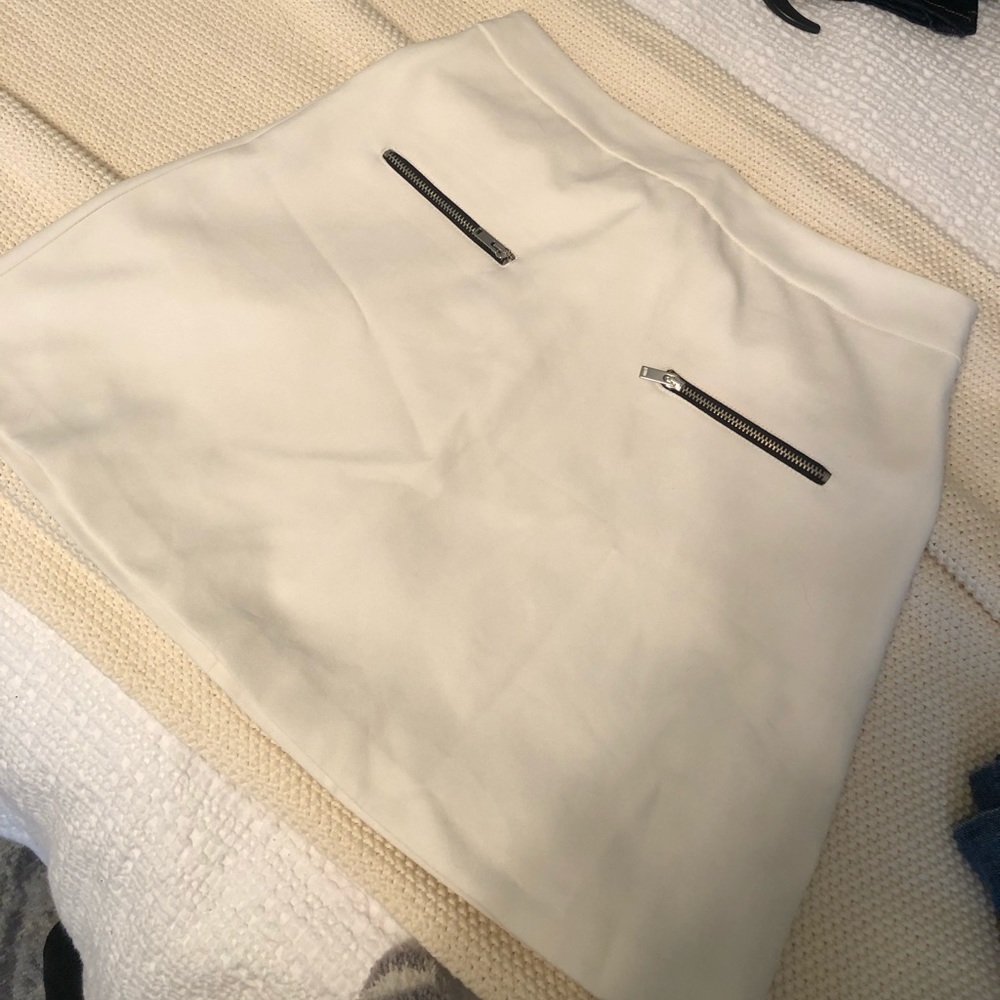 New Zara mini skirt